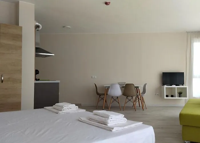 Happy プリモルスコ