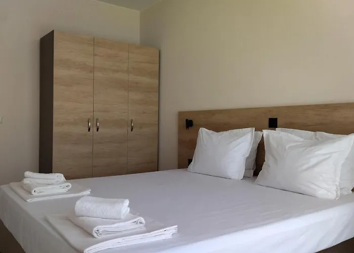 Happy アパート 4*