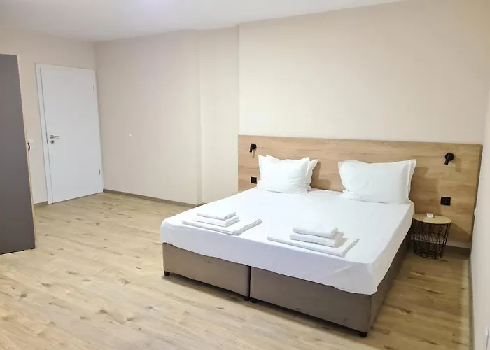 Happy アパート 4*