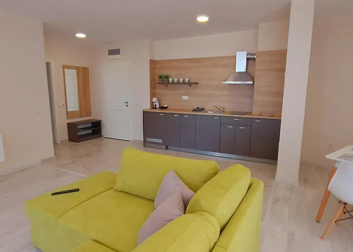 Happy アパート 4*