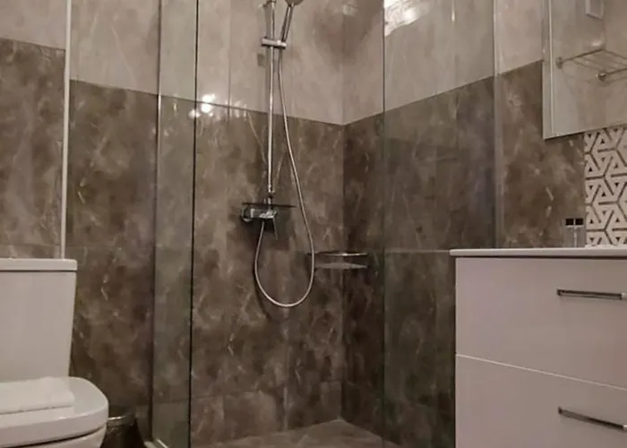 アパート Happy 4*