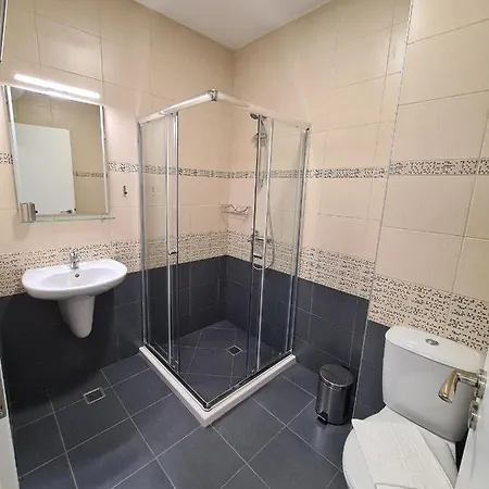 Апартаменты Happy 4*